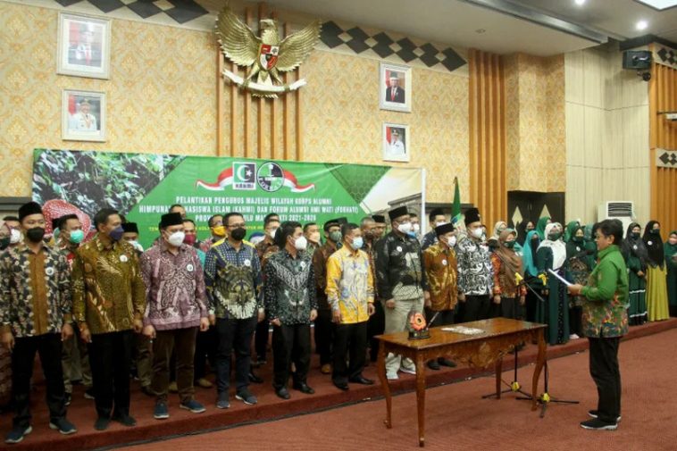 Prosesi pelantikan Presidium MW KAHMI dan FORHATI Bengkulu di Ruang Pola Pemprov Bengkulu, Sabtu (27/11/2021). Foto Rakyatbengkulu.com