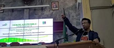 Sekjen MN KAHMI, Manimbang Kahariady, memberikan sambutan dalam Sekolah Pemilu Angkatan II yang diadakan MD KAHMI Lebak, Banten, pada Sabtu (22/1/2022). Foto Radarbanten.co.id