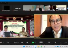 Akademisi Universitas Tarumanegara (Untar), Ahmad Redi (kanan), menyampaikan paparannya dalam webinar "Legalitas dan Transparansi Pencabutan IUP Operasi Produksi dan Percepatan RKAB 2022 untuk PEN Sektor Minerba Pascapandemi Covid-19" yang digelar Lembaga Kajian Strategis MN KAHMI, Rabu (16/3/2022). Foto LMD MN KAHMI/Azka Rizqi