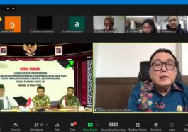 Staf Khusus Menteri ESDM, Irwandy Arif (kanan), memberikan paparan dalam webinar "Legalitas dan Transparansi Pencabutan IUP Operasi Produksi dan Percepatan RKAB 2022 untuk PEN Sektor Minerba Pascapandemi Covid-19" yang digelar Lembaga Kajian Strategis MN KAHMI, Rabu (16/3/2022). Foto LMD MN KAHMI/Azka Rizqi