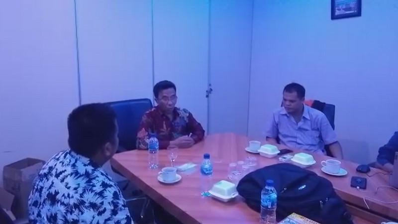 Sekretaris Jenderal MN KAHMI, Manimbang Kahariady, memberikan sambutan dalam Raker LMD MN KAHMI di KAHMI Center, Jakarta, pada Kamis (10/3/2022). Foto LMD MN KAHMI/Subhan Saka