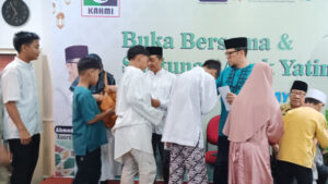 Bukber dan santunan yatim bersama KAHMI